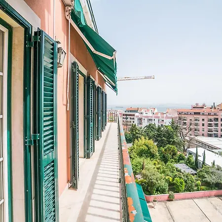 Luxury And Comfort Estrela Lisbon