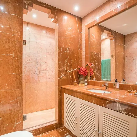 Luxury And Comfort Estrela 아파트
